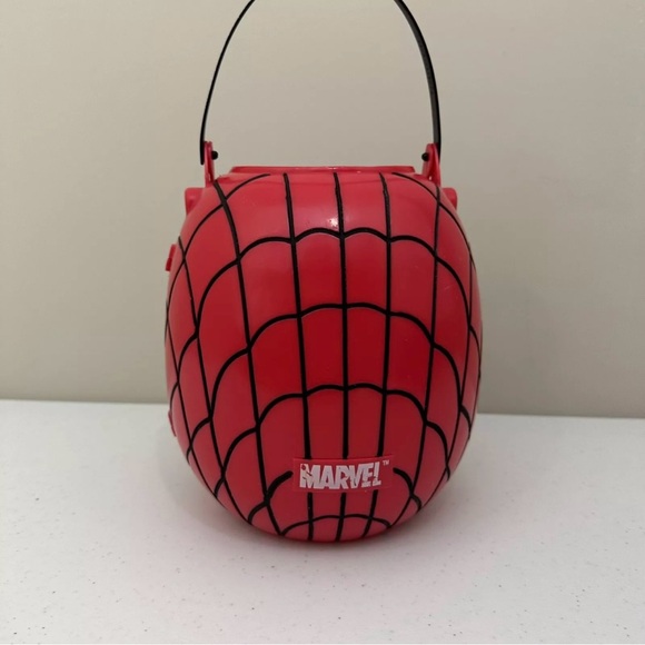 Marvel Spiderman Folding Halloween Treat Pail 2006 Candy Bucket Easter Basket - Picture 4 of 12